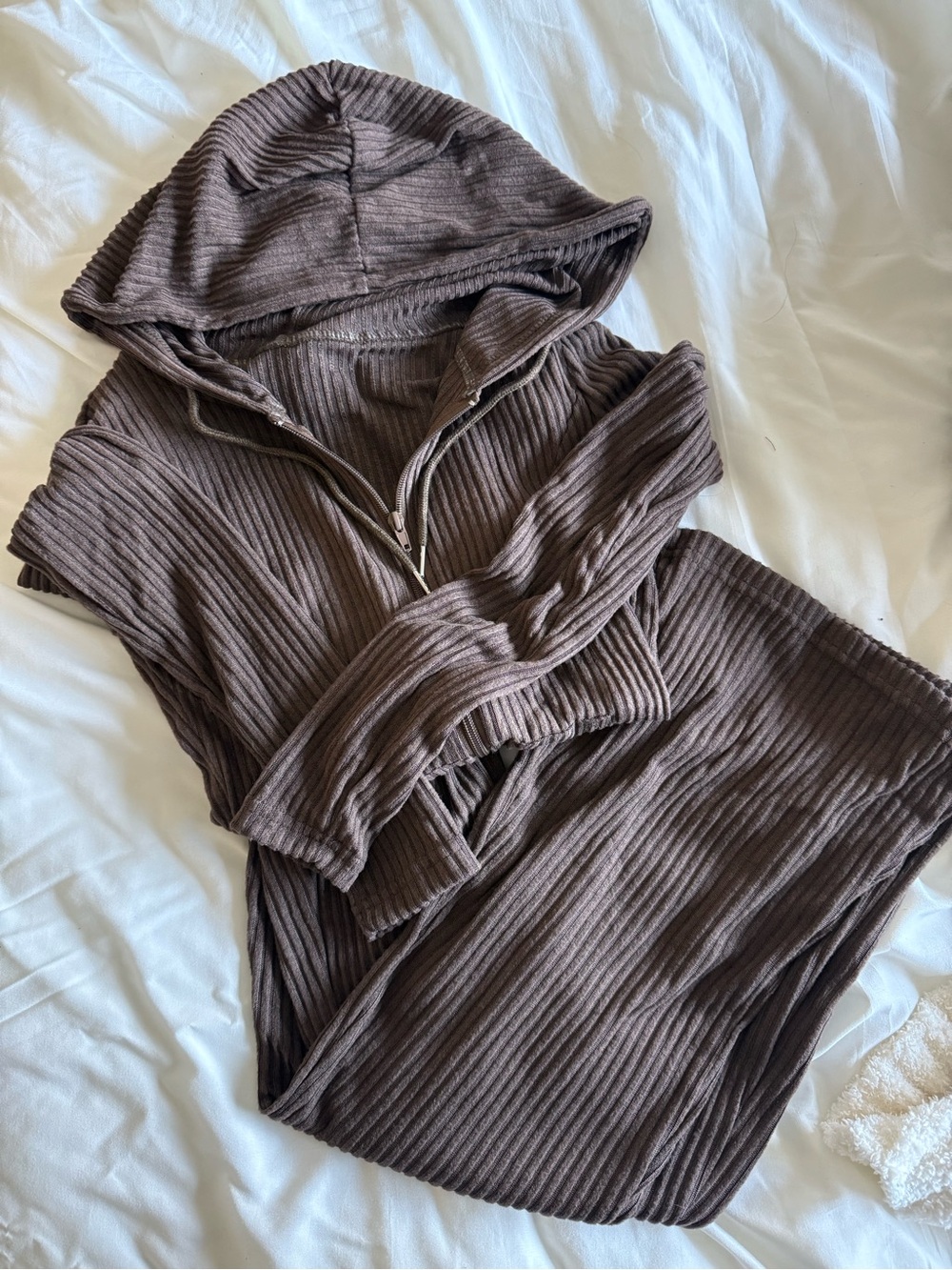 Ribbed Hooded Lounge Wear in Brown
